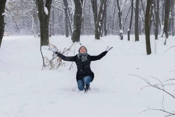 Jalandhar to Manali winter holiday taxi for two way family tour