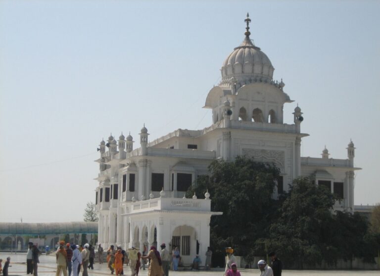 Gurdwara Ber Sahib on the Kali Bein at Sultanpur Lodhi